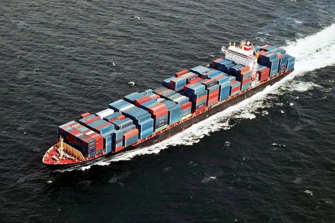 数据来了2024集装箱强到离谱！(图1)