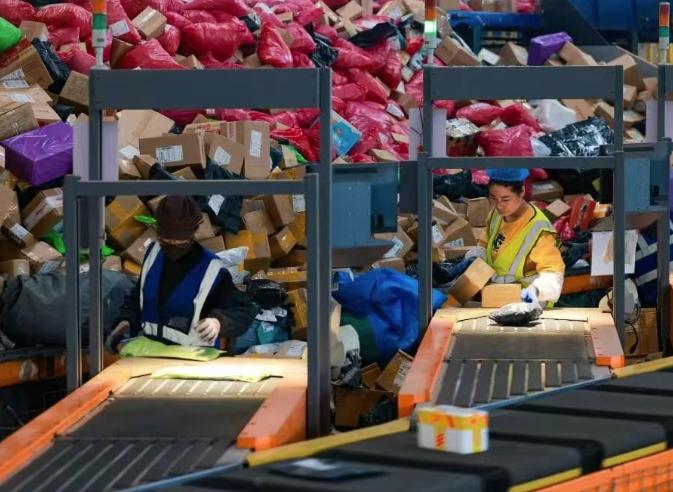 从“高速”到“高质”快递业赋能实体经济发展(图3)