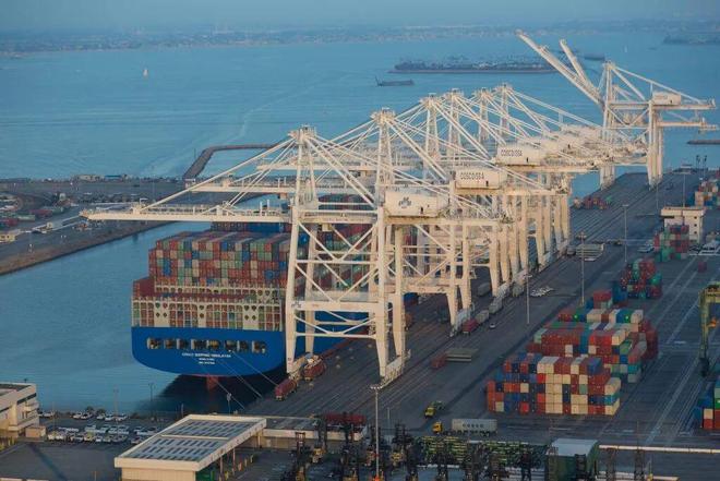 特别港务费暂停之前哪些“冤种”船公司交了钱？港口圈(图2)