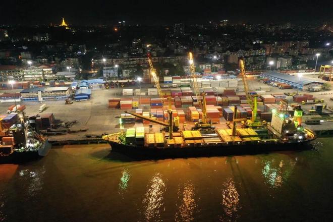 11月将有60艘国际集装箱货船抵达缅甸(图1)